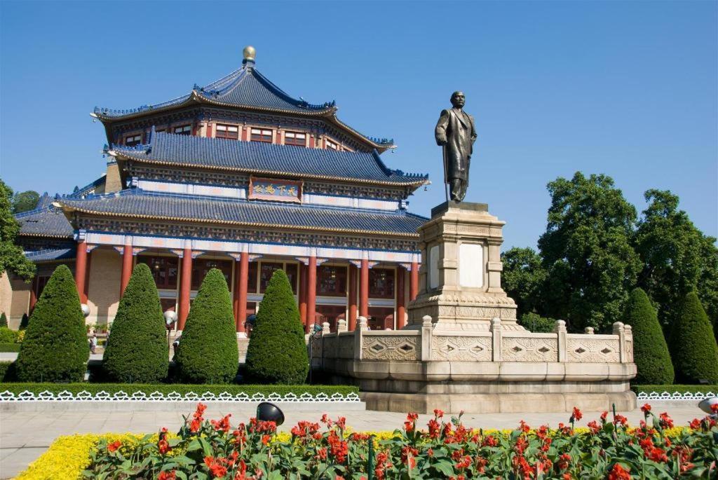 Lake Piedmont International Hotel Guangzhou Exterior foto